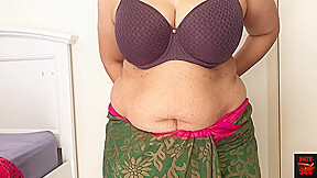 Sexy Indian Girl Stripping Off Saree To Panty