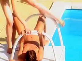 Sexy Pussycat Scratches Her Twat