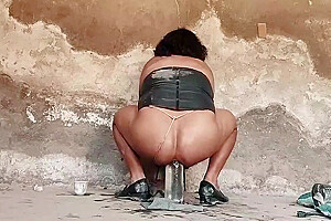 Shemale Elizabeth Breaks Her Ass With 1 5 Liter Bottle Extreme Anal Insertion