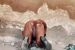 Shemale Elizabeth Breaks Her Ass With 1 5 Liter Bottle Extreme Anal Insertion