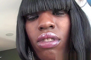 Shemale ebony wanks during solo scene