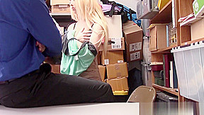 Shoplifting Step dad And Step daughter Were Caught