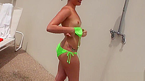 Showering bikini girlfriend anally pounded