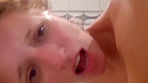 Shy 18yo teen 18+ Ruft Hot Anal Creampie in Badezimmer