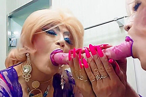 Sissy Niclo fine Makeup Playing Blowjobs2