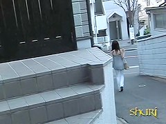 Skinny inexperienced little tramp loses her top during instant sharking adventure
