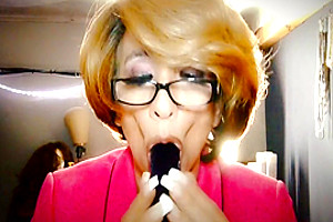 Smoking milf sissy
