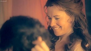 Spartacus Gods of the Arena E03 Paterfamilias Lucy Lawless and Jaime Murray