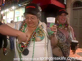 SpringBreakLife Video: Bourbon Street Flashers