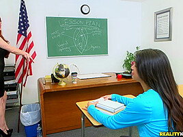 Squirt School - RealityKings with Veronica Rodriguez, Veronica Vain