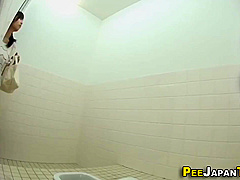 Strange Asian Urinate
