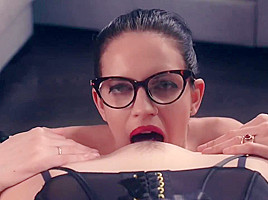 StraplessDildo - Mia And Merry Pie