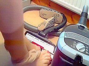 Teasing my vacuum cleaner
