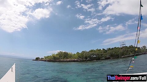 Thai Amateur Girlfriend Sex On A Deserted Island In The Middle Of The Ocean
