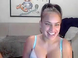 Thick Cutie And Her Boyfriend Fucking