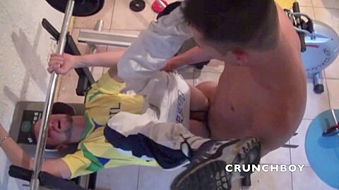 Two Sexy French Twinks Fuck In Exhib Place Outdoor - ExhibBoys