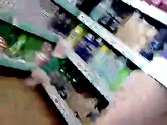Upskirt in hipermarket