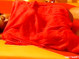 Using Oil Massage For Relaxation And Experience
