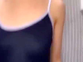 Virginal Looking Girl Gets Pussy Rubbed Hard Till She Cums