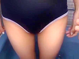 Virginal Looking Girl Gets Pussy Rubbed Hard Till She Cums