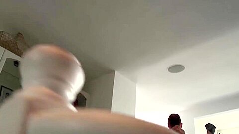 Vs Cassandra Cruz