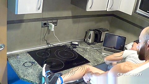 Webcam in the kitchen with Jess used raw by Jorhe Leal - HomeWebCamera