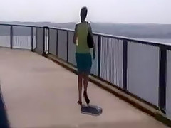 Windy Upskirt 4