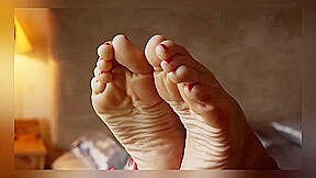 Women feet fetish lesbien