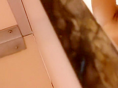 Young babe shaves pussy in the shower