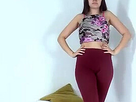 Zoe Enjoys Stripping Naked In Bed For Playtime