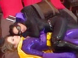 batgirl and catwoman finding out each others identity
