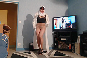bon gros cul de muslima qui danse