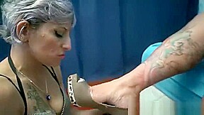 brunette foot worship