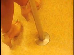 candi feet 2