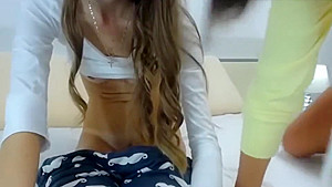 extraordinary cindy in top webcam girls do big to clothes-off w