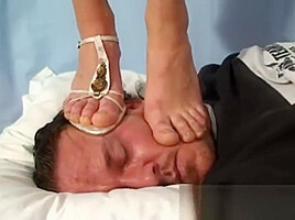 facestanding trampling