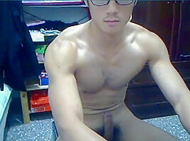 handsome sporty asian jock cam jerk off