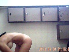 hidden shower caught my friends busty wife
