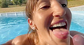 humm je vais vider tes couilles dans la piscine