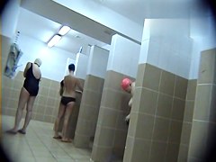 in public pool showers 457