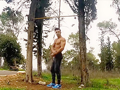 muscular Latino Arik Mozh photoshoot and jerking-off in the car