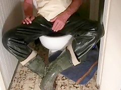 nlboots - another morning in full rubber