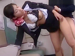 office girl hiep dam tiep vien hang khong