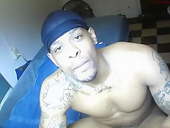 str8 on the DL dude that likes to show his butt Kingforreal22 from cb