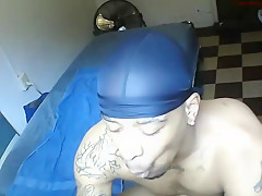 str8 on the DL dude that likes to show his butt Kingforreal22 from cb