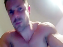 stud's verbal jerkoff tease on cam