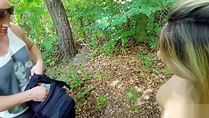 teen 18+ Deutsch beim ersten Date im Wald gefickt