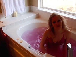 teen 18+ Girlfriend Fucked And Jizzed In Bath Tub