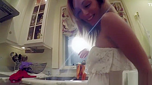 teen 18+ face jizzed in porno