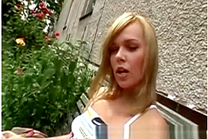 young blonde cgreetingsck love juiceed On In Public
